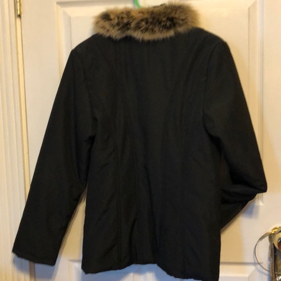 Black puffer jacket with fur coat S/M - Picture 4 of 5